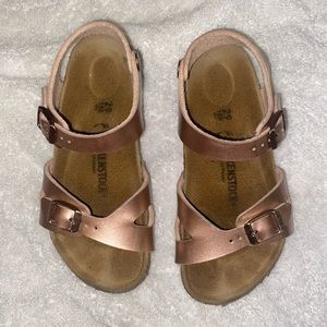 Birkenstock sandals - rose gold - like new size 29